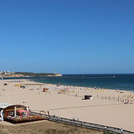 Holiday Home Portimao * 波尔蒂芒