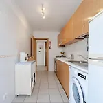 Holiday Home Portimao شقة *