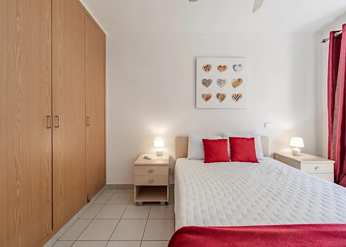 Апартаменты Holiday Home Portimao